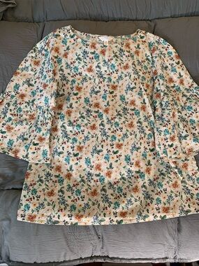 Time and Tru Cream Floral Bell-Sleeve Blouse